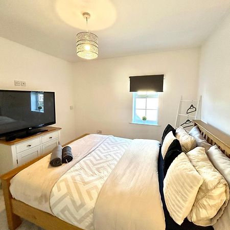 Luxury Countryside Stay - Waters Upton, Телфорд Екстер'єр фото