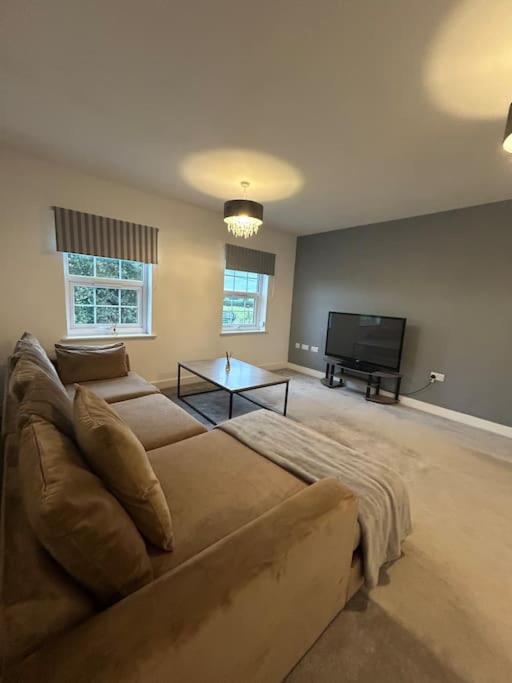 Luxury Countryside Stay - Waters Upton, Телфорд Екстер'єр фото