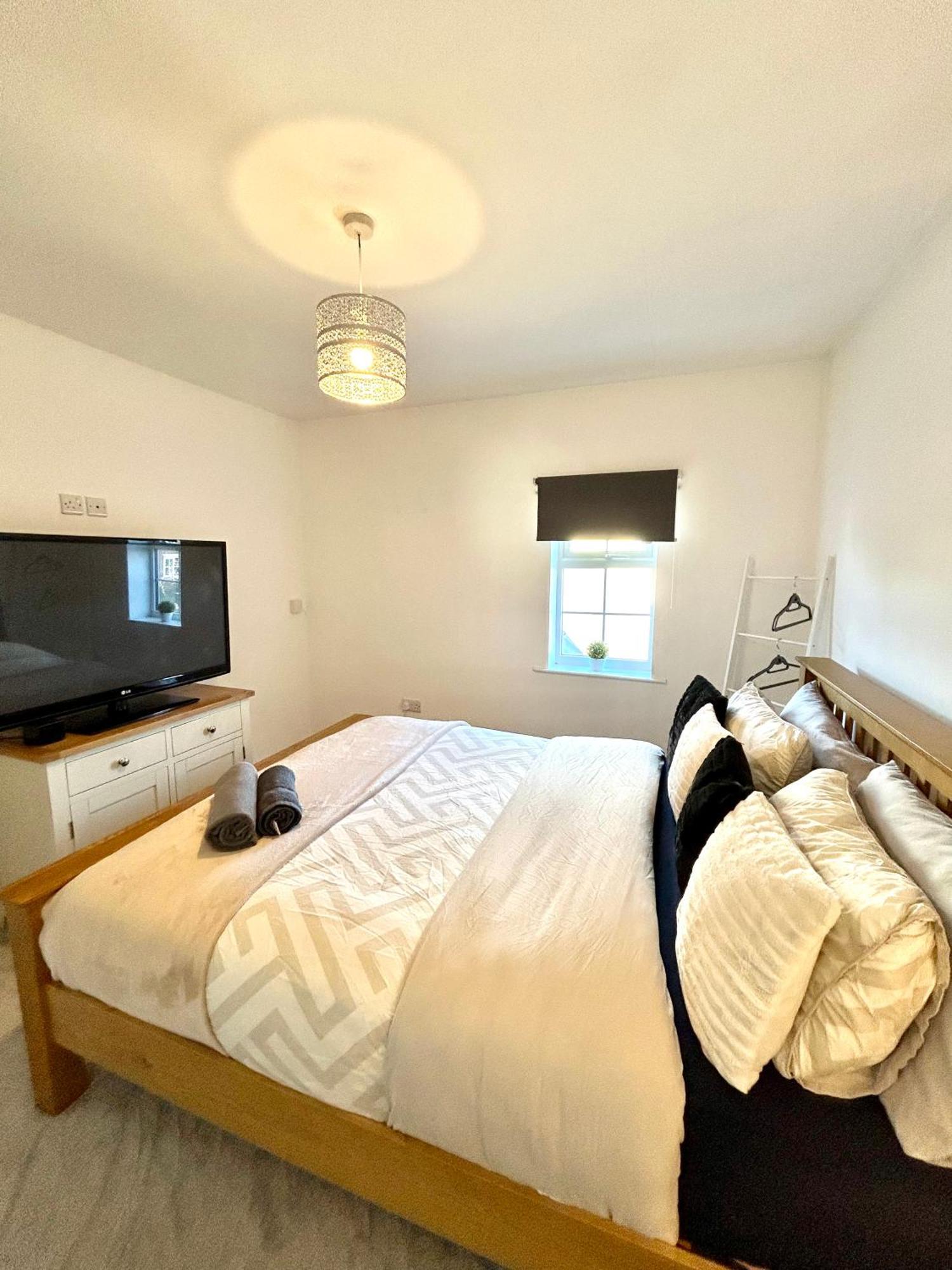 Luxury Countryside Stay - Waters Upton, Телфорд Екстер'єр фото